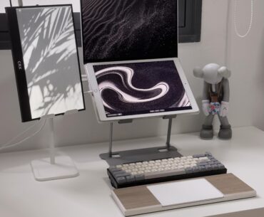 Minimal workspace.