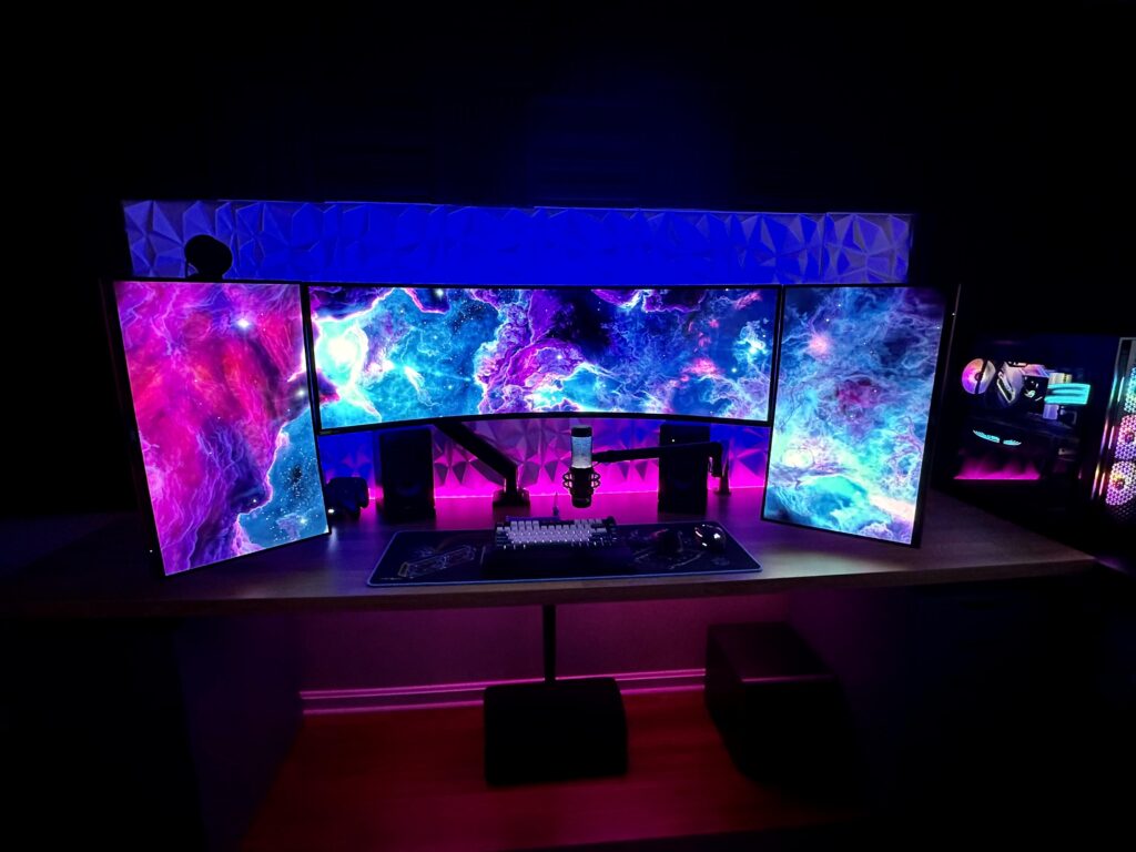 My triple monitor setup . 4090 /13700k .Samsung 49” neo g9/ AOC 27” curved 1440p vertically mounted.