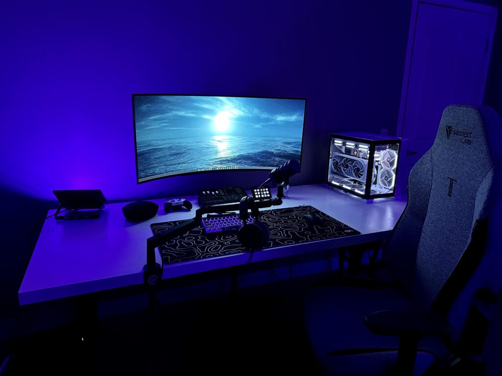 From 3 monitors to one ☝️
