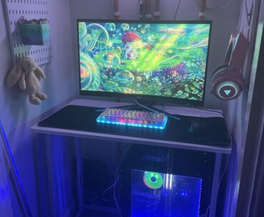 Tiny-home battlestation