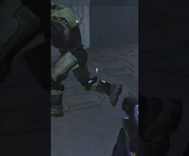 VTUBER TIP-TOES IN HALO