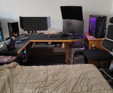 The bachelor suite battlestation