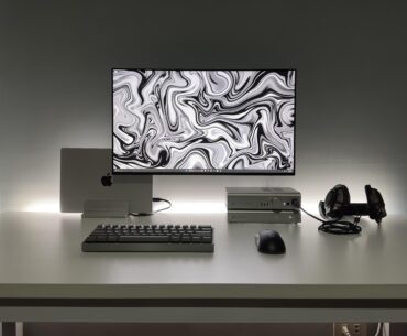My minimal gaming and productivity setup