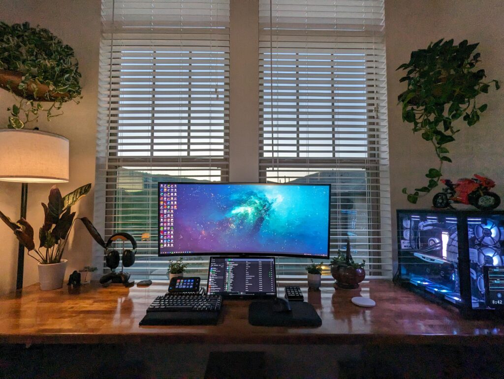 Gaming and work station