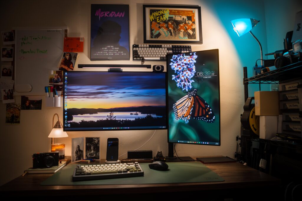 I love warm lights and cool tones