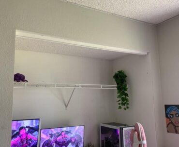 My closet setup 💜