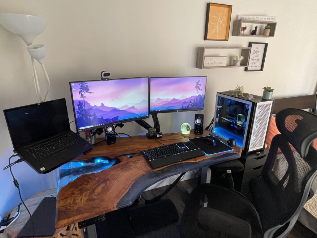 La estación.. My diy standing battle/work station.