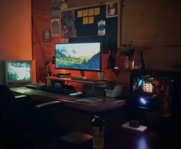[OC] Setup update. Added a repainted CRTV as a second monitor. Great for emulators!