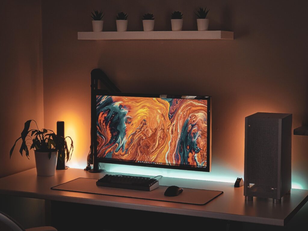 Tried out an orange theme.