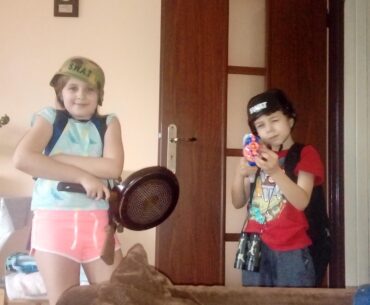 Kids do some cosplay. I wonder what game it is 🤔