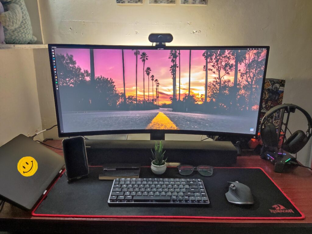 Average setup for remote work and console gaming