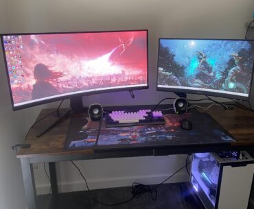 Got my second monitor and new desk recently so thought I’d post it (ignore my cable management, I’m working on it)