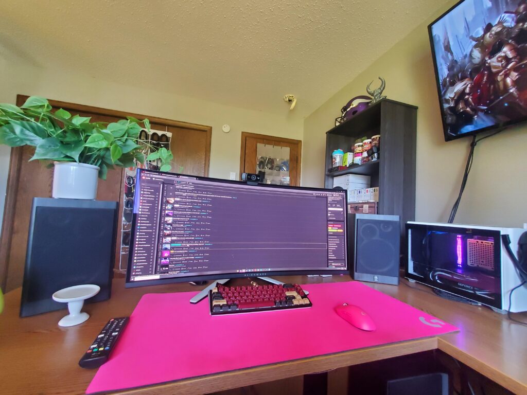 Need ideas for audio that can run both headphones and desktop speakers (+subwoofer). Help!