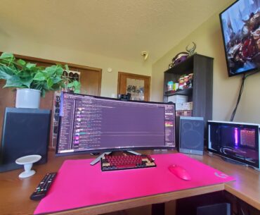 Need ideas for audio that can run both headphones and desktop speakers (+subwoofer). Help!