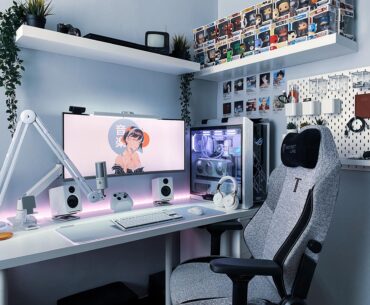 Anyone love white setup? My everyday workstation &amp; battlestation