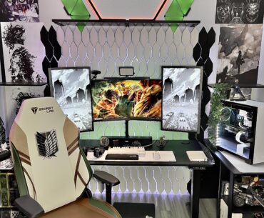 My Attack on Titan theme setup!