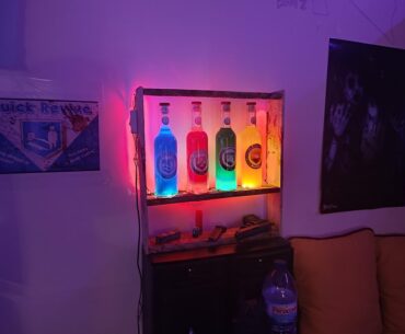 I think it missed lights underneeth the bottles so i fixed it today :)