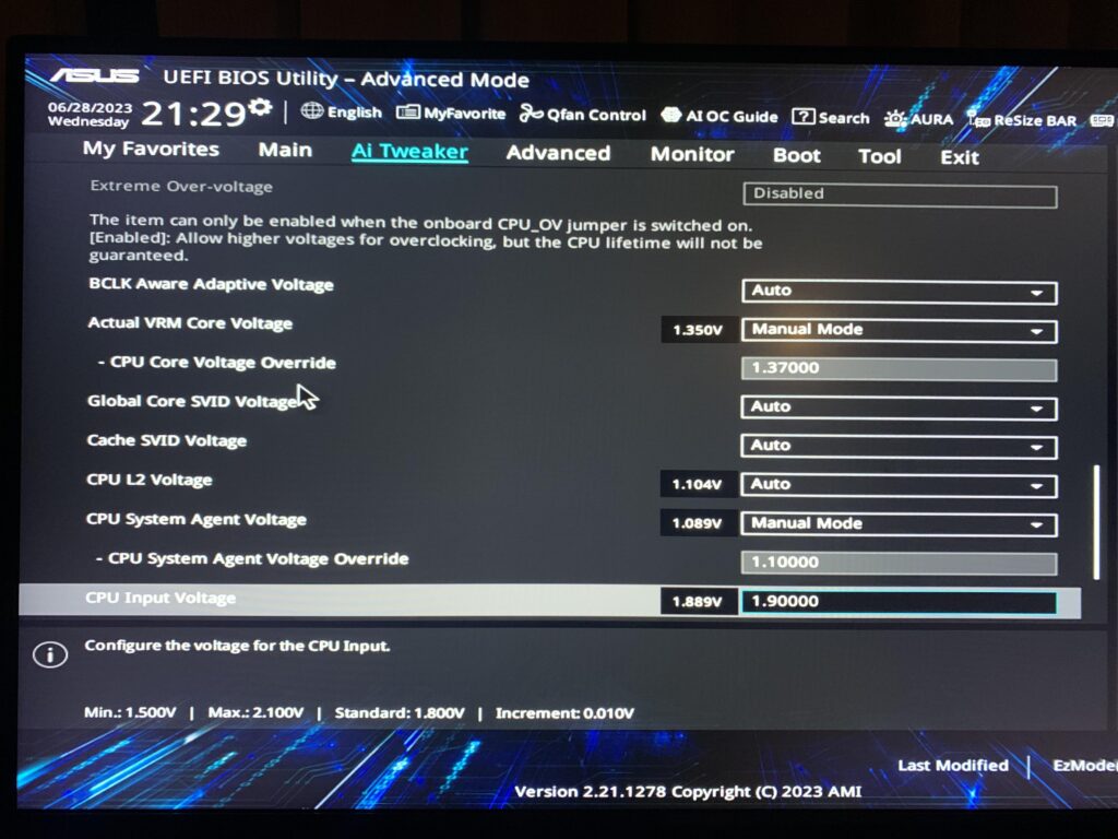 Where is cpu voltage here ? 13600kf Asus motherboard