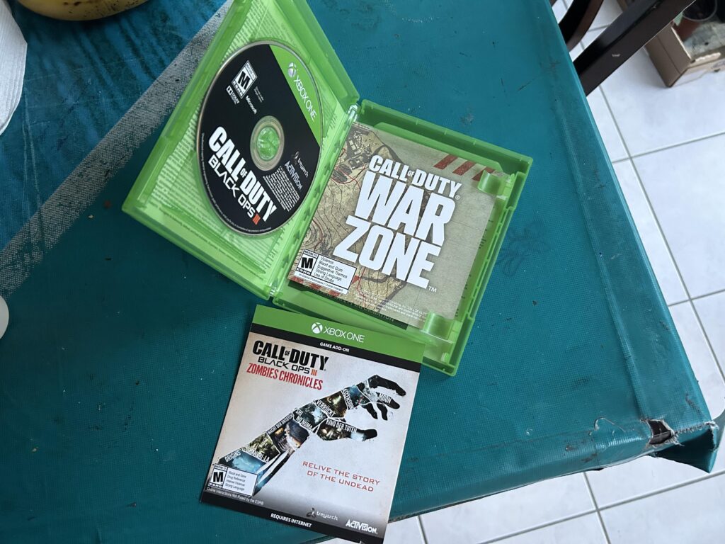 Why is there a warzone paper in my black ops 3 zc edition box?