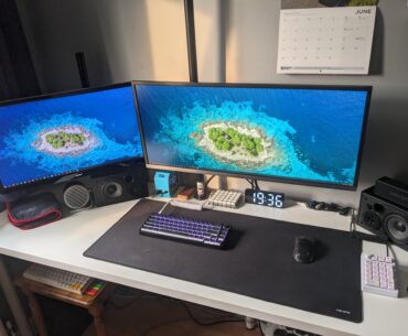 Desk was tidy for once, so did a snap.