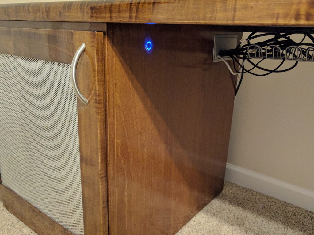 I Built A Computer Desk With A Built In Computer That Looks Like A Traditional Desk