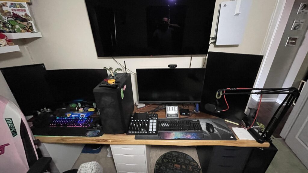 Sick of having two monitors… Sick of having two monitors…