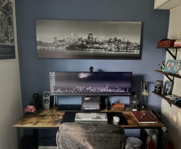 PC laptop, MacBook air M1, iPad Air 4, Xbox series X, Ultra-wide Set-up