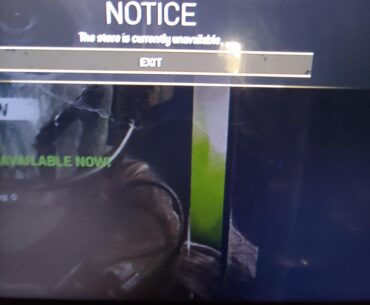When i get on modern warfare for the disc version, it wont let me play multiplayer and when i click on multiplayer, it says store is unavailable and keeps doing it.