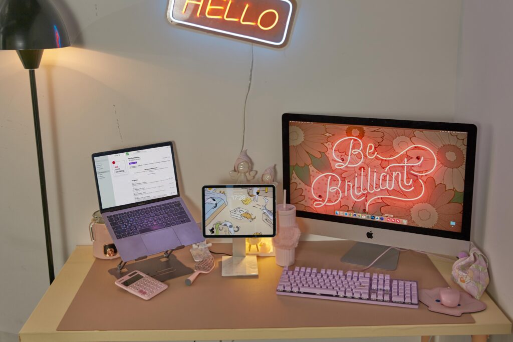 My station- Pink and purple is my loved color!