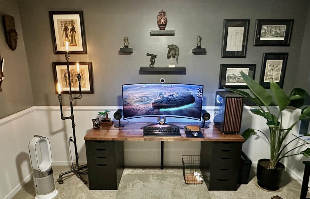 Just built my first battle station!