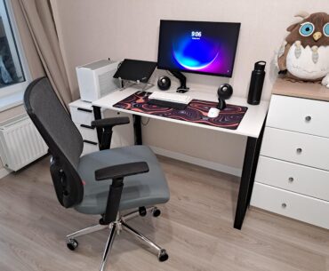 Slowly shifting my setup to white