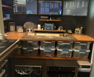Here's my daily rig for work things, and blah, and blah. Yes, I've been around for few years. I love this thread and take a lot of inspiration when I can afford it so thought I'd give back in my own way.