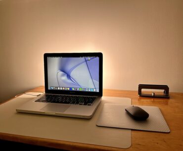 Simple station | mid 2010 MBP 13”