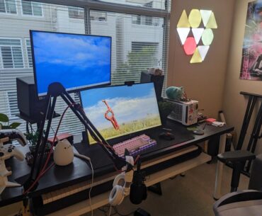 Been really happy with how my setup feels to use recently. Wallpaper Engine + Nanoleaf has really brought it all together