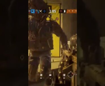 Horrifying Yell #videogames #fpsgames #rainbowsixsiege #funny #fps #loud #r6s #r6siege