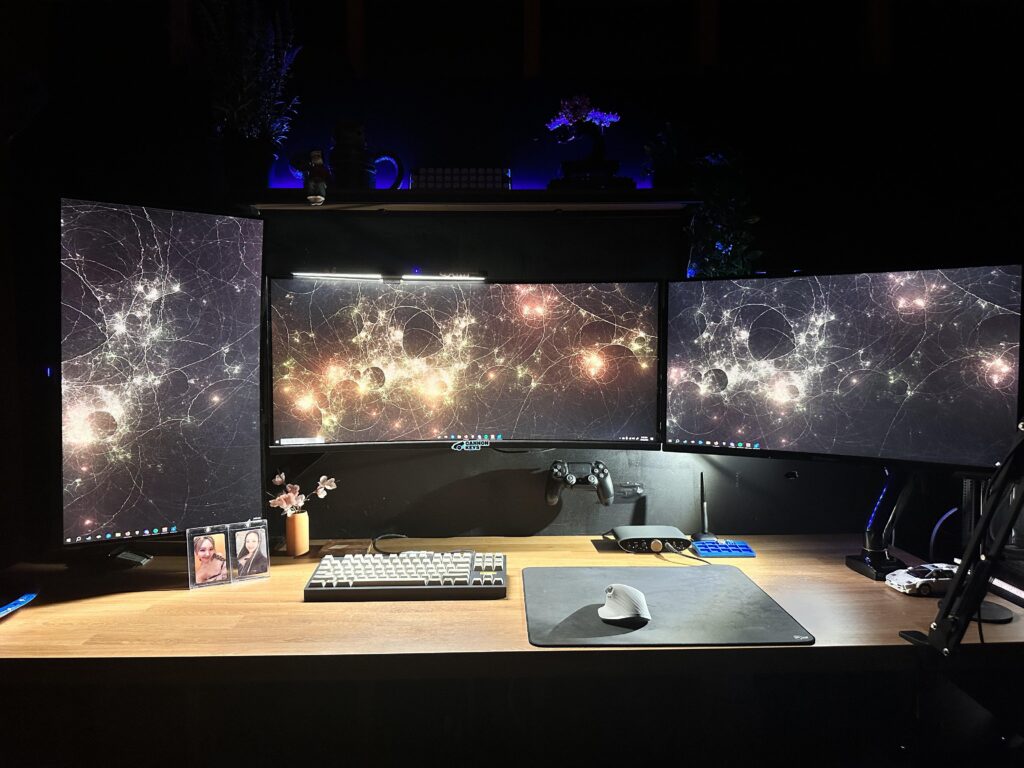 New desk today :)