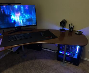 Finally put my PC below my desk and I love the extra desk space