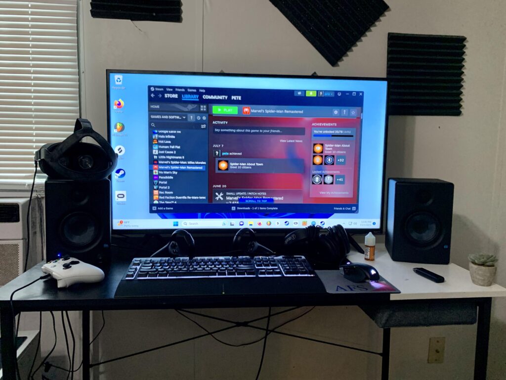 Updated setup now with an oculus and proper studio monitors. She’s coming along nicely.