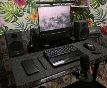 Transforming my mom’s guest house dining table into a battle station for my long vacation here.