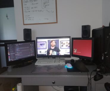 Added speakers stands