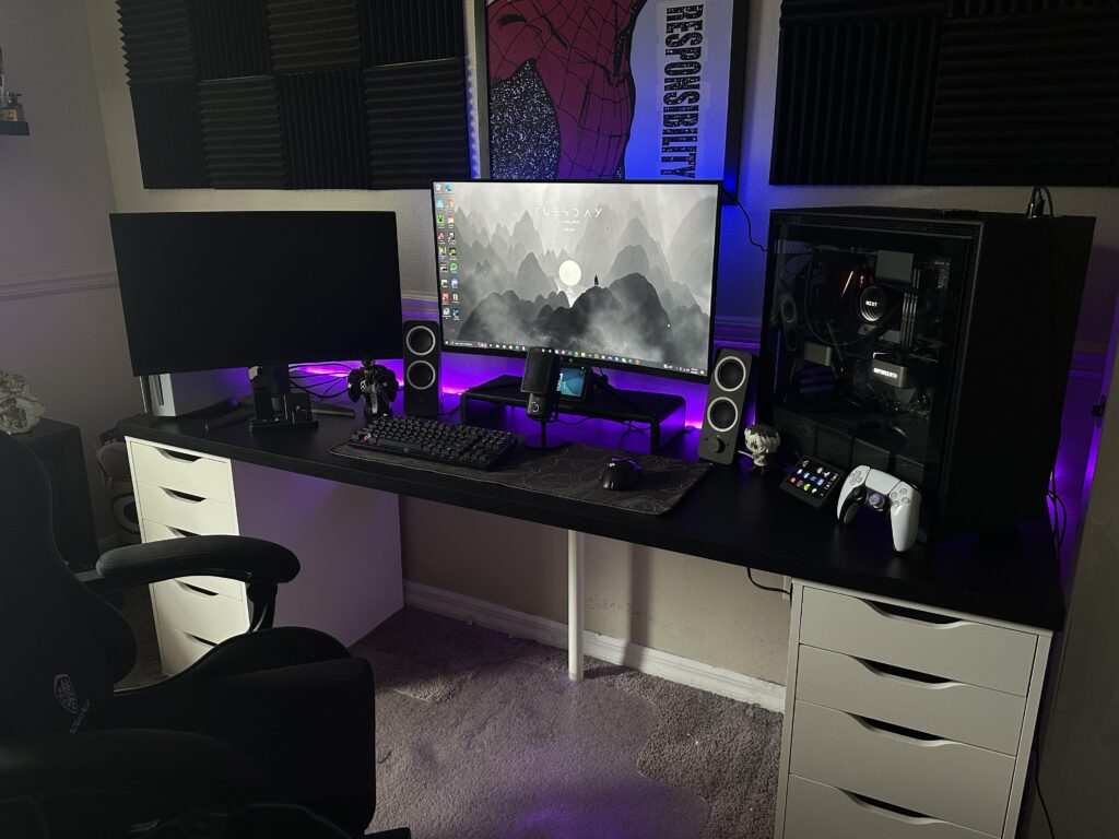 Got a new desk 😏