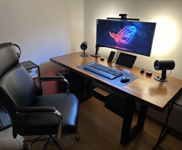 Office/gaming setup; I tried to keep it simple and clean.
