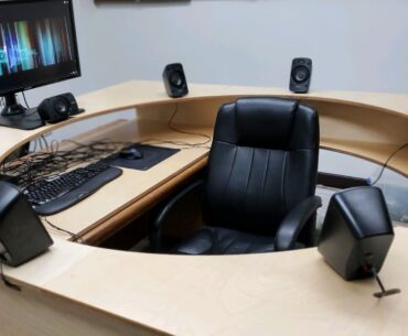 Anyone here use a Surround Sound setup at your desk? - - - (This isn't mine, I've seen it on reddit in a few places, but I thought it might be a good conversation starter!)