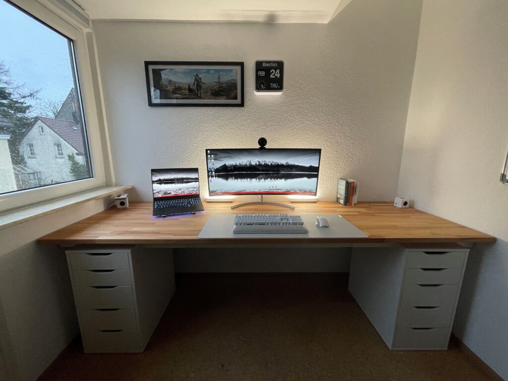 Goodbye desktop, goodbye cables - I know, I have to move picture and clock... anything else?