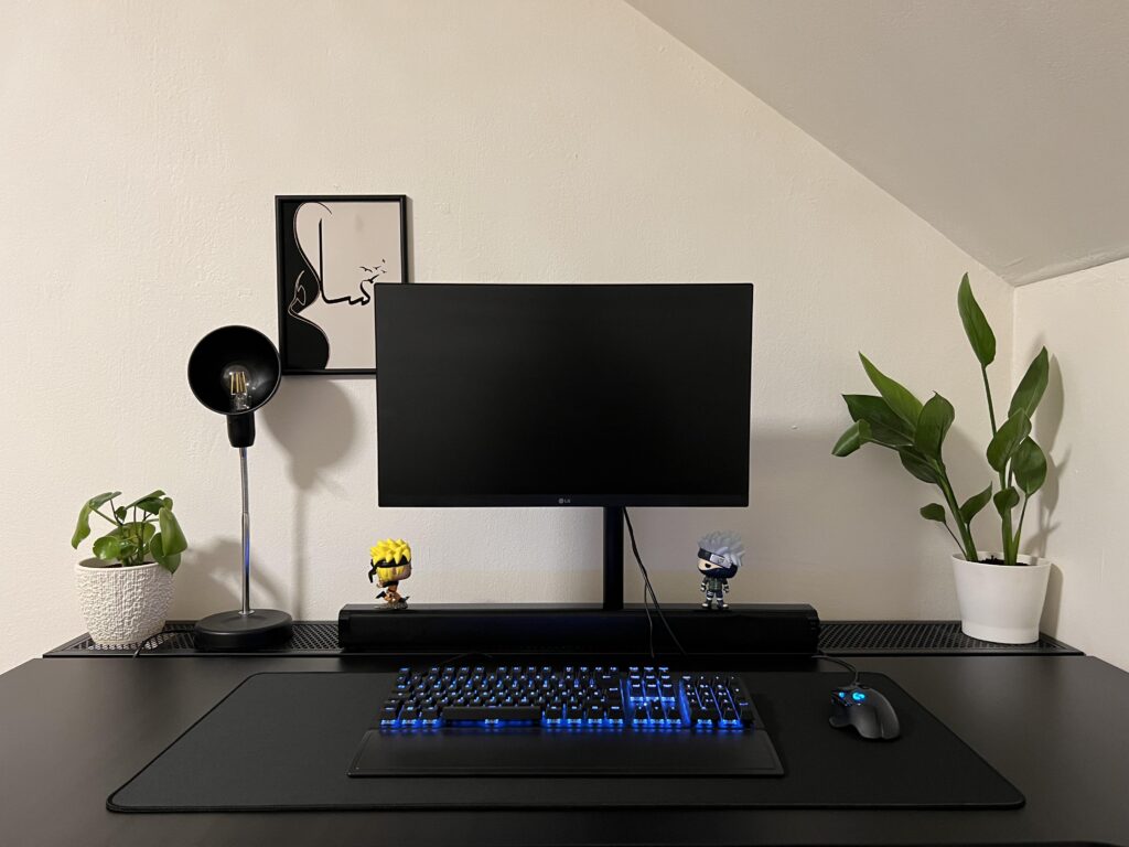 Update: Deskpad + monitor stand arrived. This is the final form for now. Less is more!