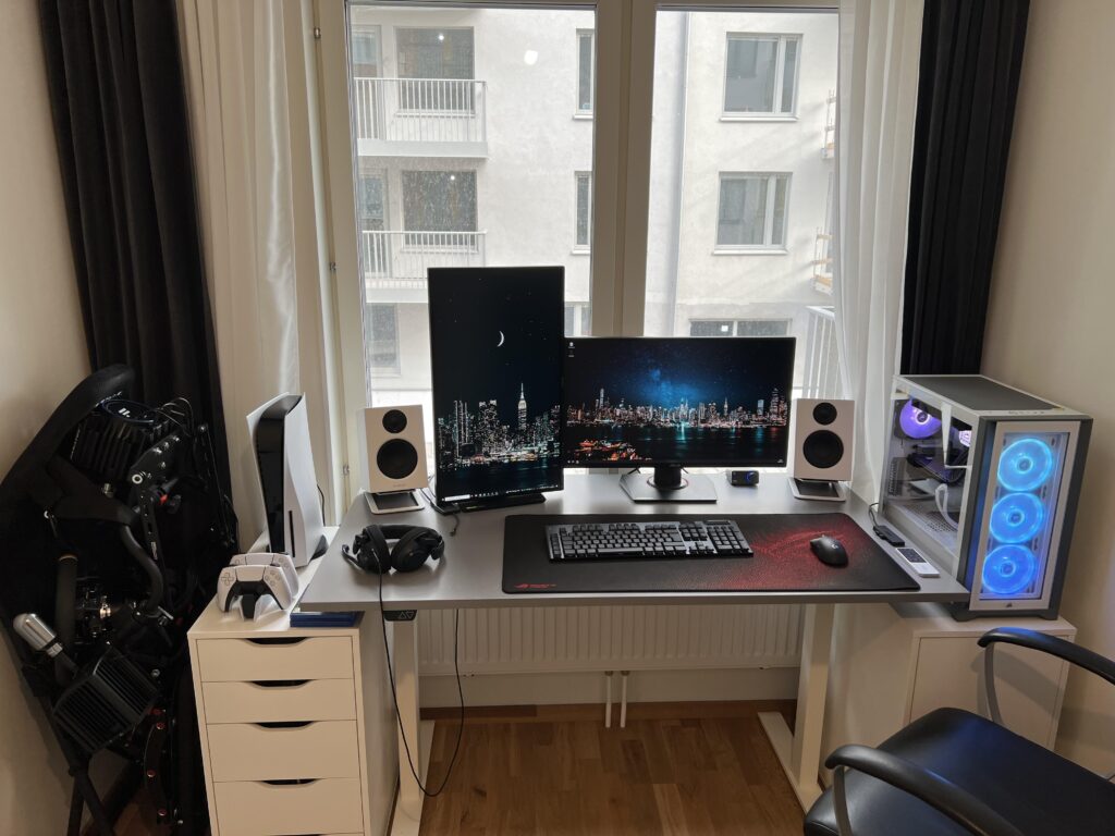 Gaming/office, mostly gaming