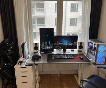 Gaming/office, mostly gaming