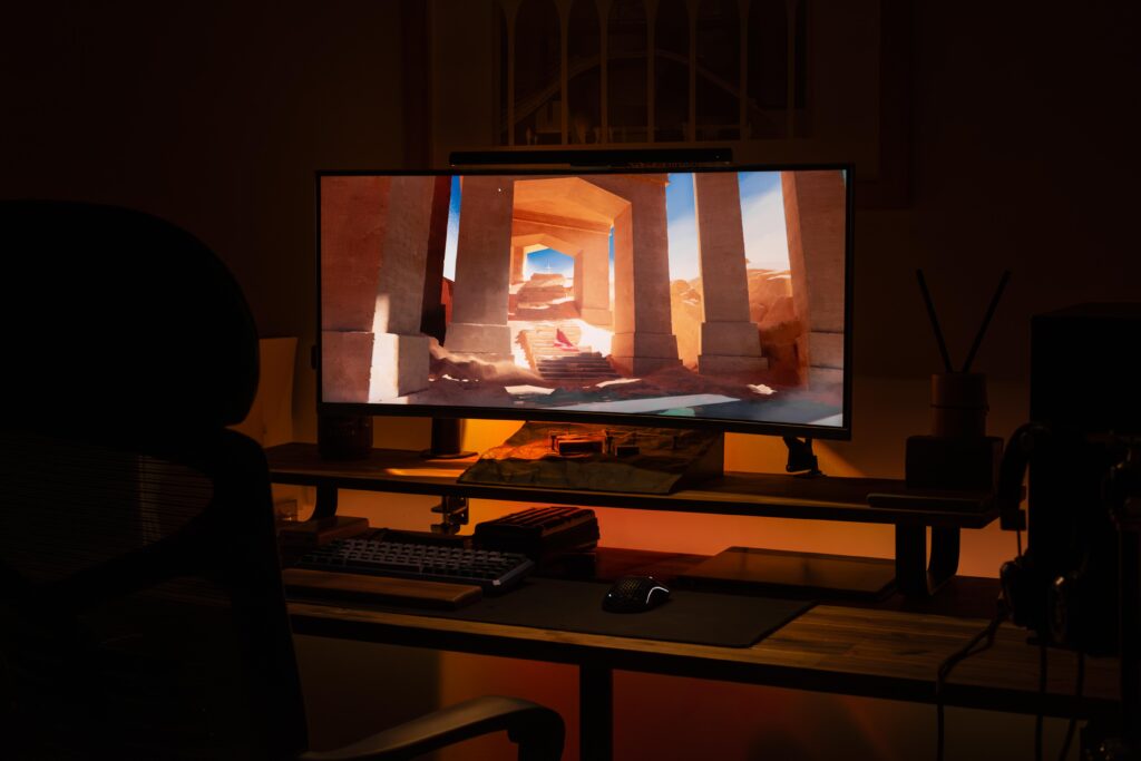 After a day of work, I love to settle down into a dark and moody set-up. Do you guys prefer light and bright or dark and moody?