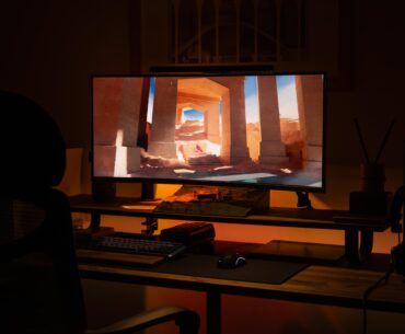 After a day of work, I love to settle down into a dark and moody set-up. Do you guys prefer light and bright or dark and moody?