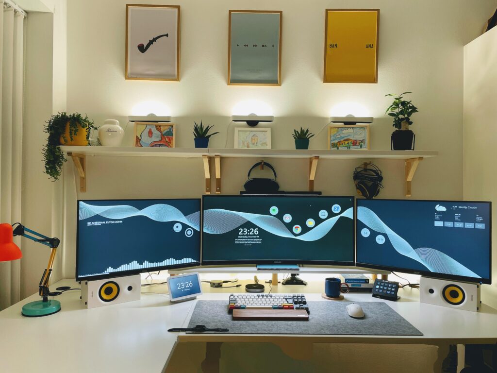 My quirky triple monitor setup